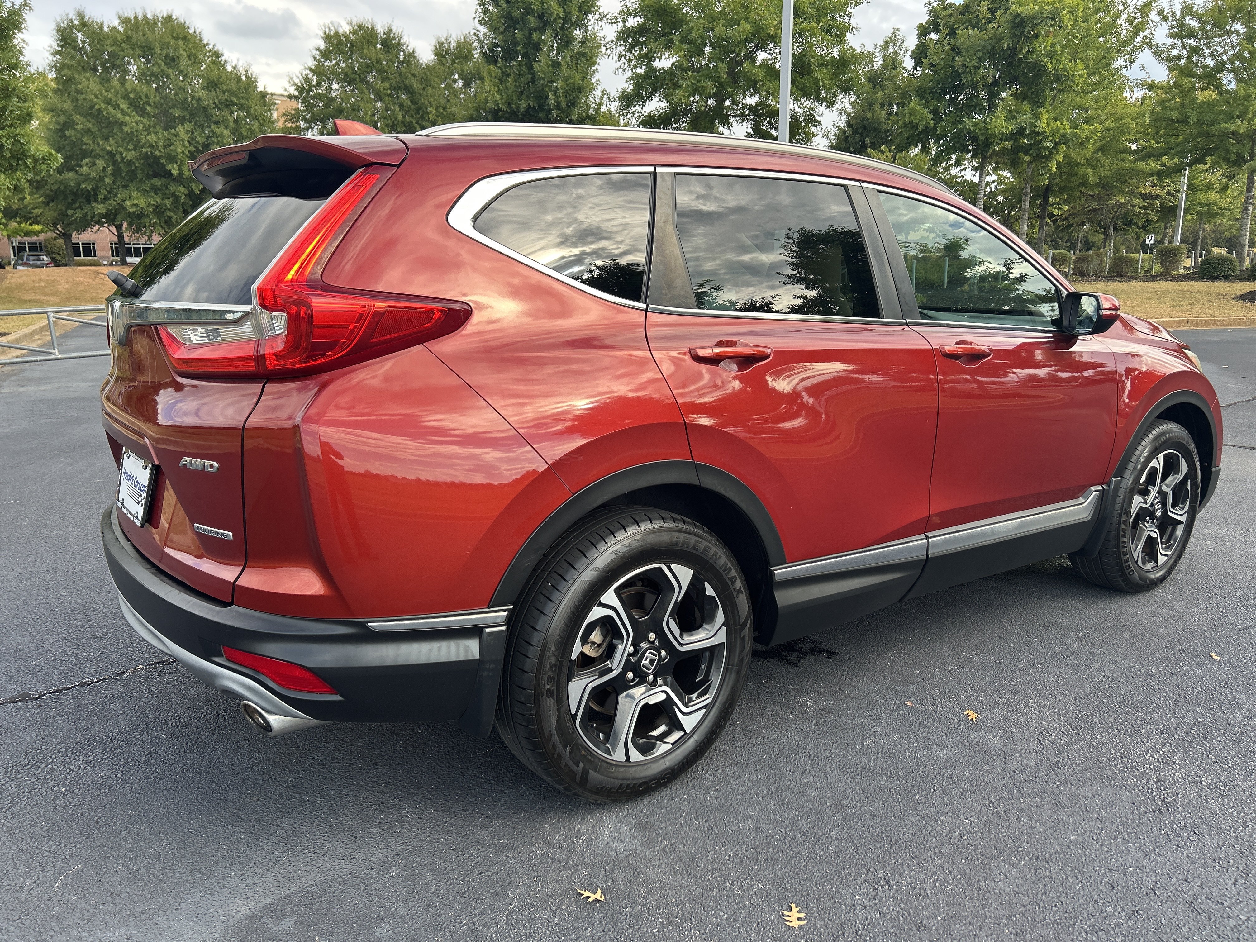 Used 2018 Honda CR-V Touring image 10