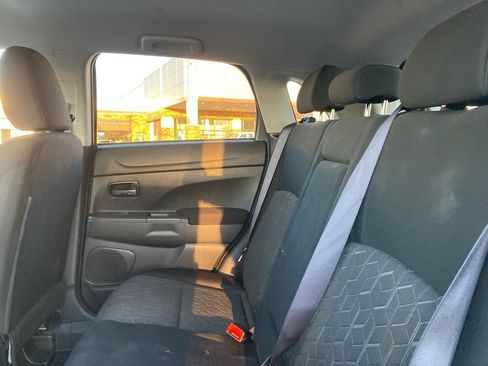 Used 2023 Mitsubishi Outlander Sport ES image 11