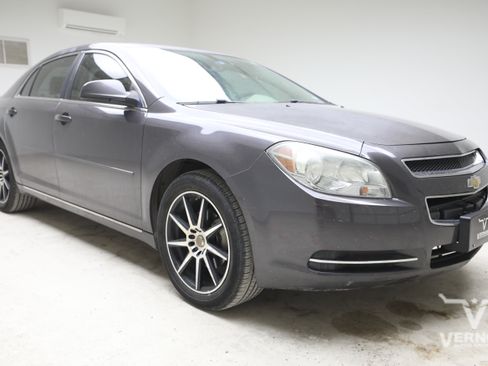 Used 2010 Chevrolet Malibu LT FWD image 6
