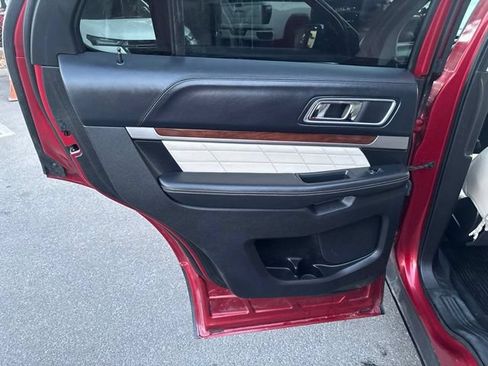 Used 2016 Ford Explorer Platinum AWD/4WD image 15