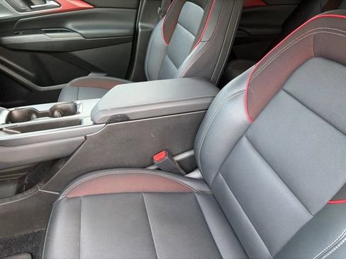 Certified 2024 Chevrolet Equinox EV RS FWD image 8