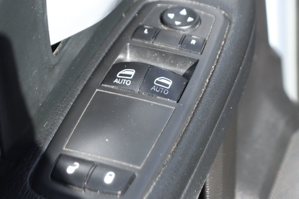 Used 2019 RAM 5500 Tradesman RWD image 17