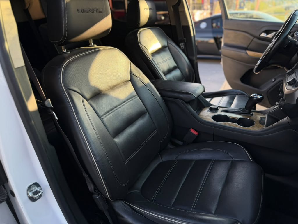 Used 2017 GMC Acadia Denali AWD/4WD image 17
