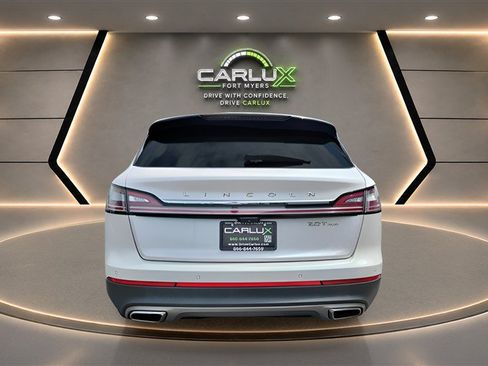 Used 2019 Lincoln Nautilus Select AWD/4WD image 5