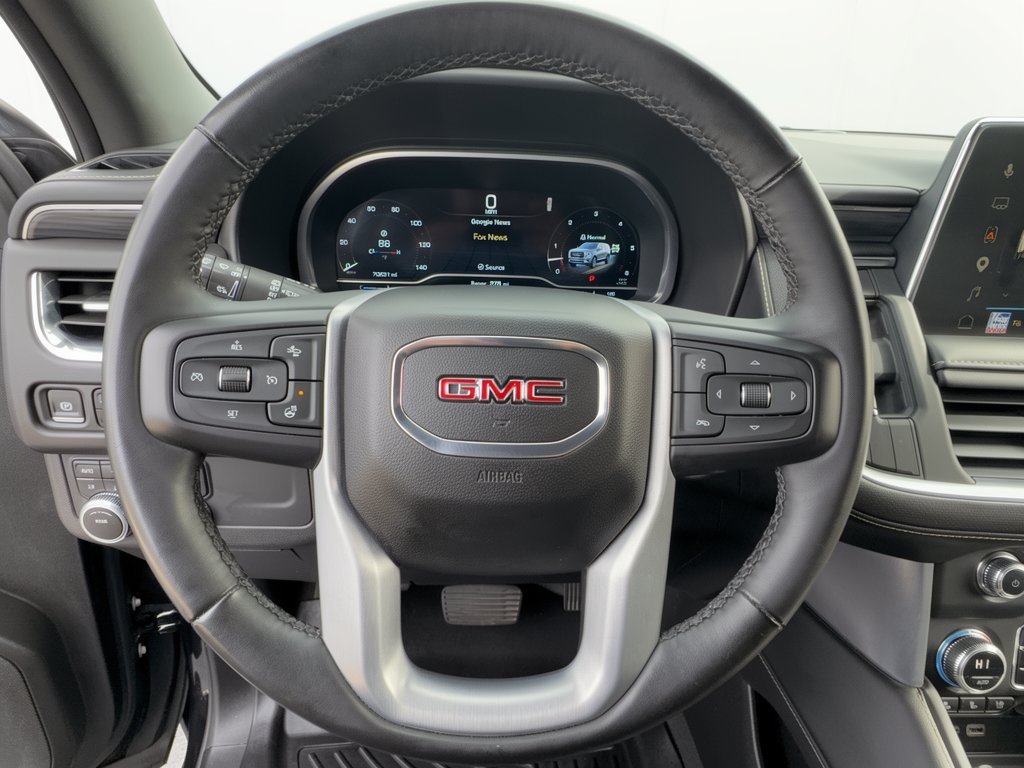 Used 2023 GMC Yukon XL SLT w/ SLT Luxury Package AWD/4WD image 10