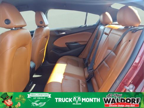 Used 2018 Chevrolet Cruze Premier image 15