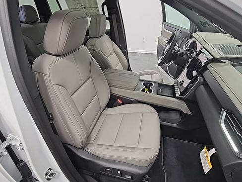 New 2026 GMC Acadia Elevation w/ Black Edition FWD image 42