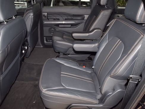 Used 2024 Ford Expedition Max Platinum AWD/4WD image 11