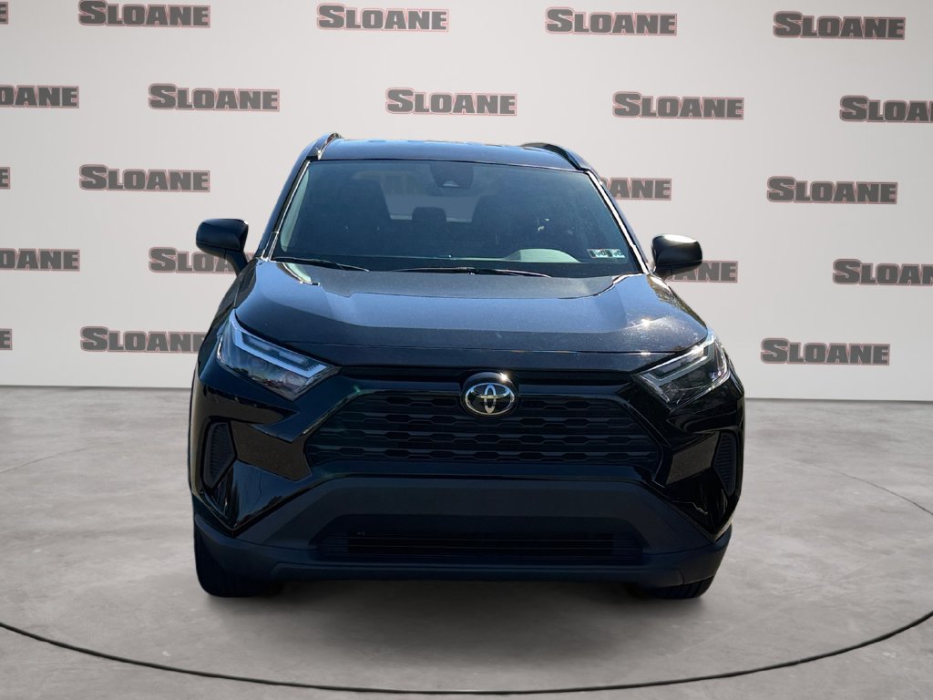 Used 2025 Toyota RAV4 LE AWD/4WD image 8