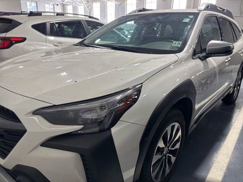Used 2023 Subaru Outback Touring AWD/4WD image 1