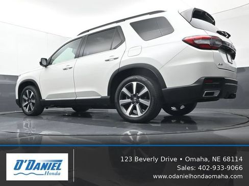 Used 2023 Honda Pilot Touring image 22