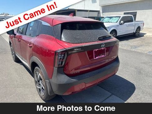 Used 2025 Nissan Kicks SV FWD image 3