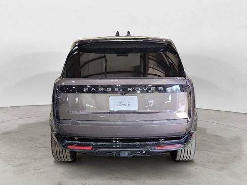 New 2026 Land Rover Range Rover SE image 4