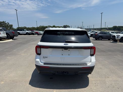 Used 2025 Ford Explorer ST-Line RWD image 6