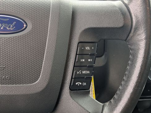 Used 2011 Ford Escape Limited image 19
