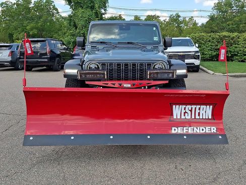 Used 2024 Jeep Wrangler Rubicon AWD/4WD image 5