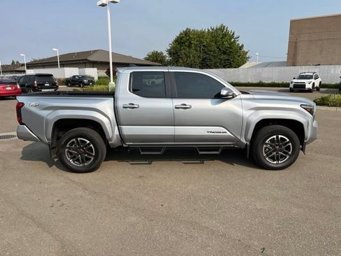 Used 2026 Toyota Tacoma TRD Sport RWD image 3