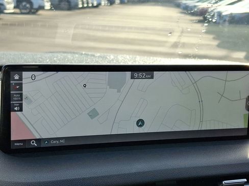 Used 2025 Genesis GV70 2.5T Advanced w/ Advanced Package image 14