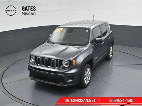 Used 2023 Jeep Renegade Latitude AWD/4WD image 47