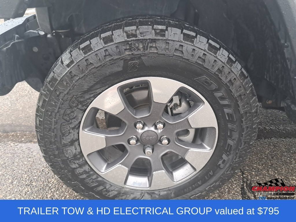 Used 2020 Jeep Wrangler Unlimited Sahara AWD/4WD image 11