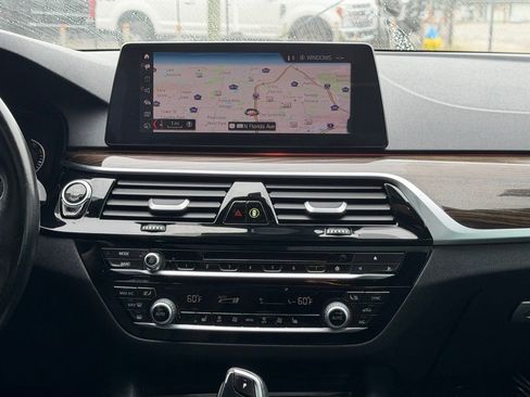 Used 2019 BMW 530i w/ Convenience Package RWD image 15