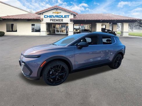 New 2026 Chevrolet Equinox EV LT w/ LPO, Blackout Package image 4