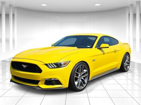 Used 2016 Ford Mustang GT Premium w/ Equipment Group 401A RWD image 7