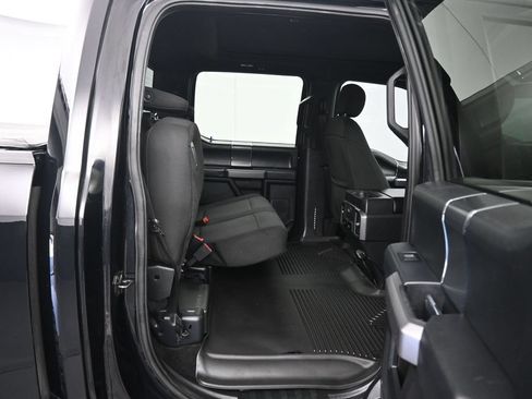Used 2018 Ford F150 XLT w/ Equipment Group 302A Luxury AWD/4WD image 38