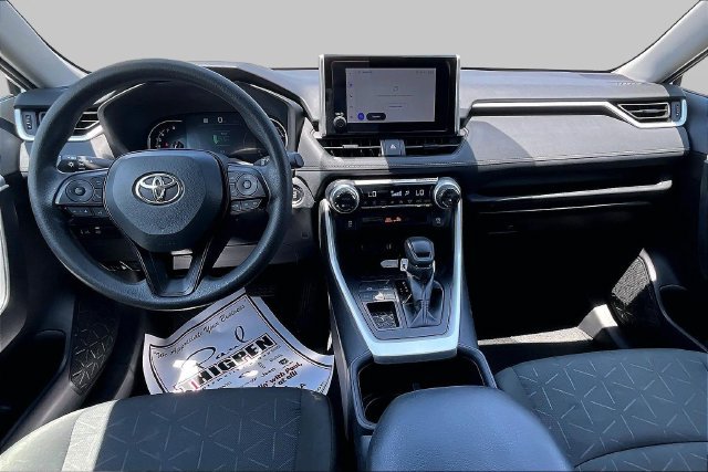 Used 2024 Toyota RAV4 XLE FWD image 18