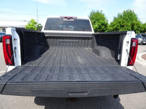 Used 2024 GMC Sierra 2500 Denali Ultimate AWD/4WD image 32