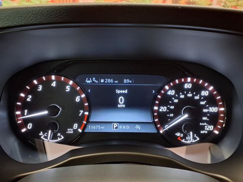 Used 2025 Nissan Frontier Pro-X RWD image 32