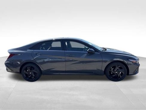 New 2026 Hyundai Elantra SEL Sport Premium FWD image 6