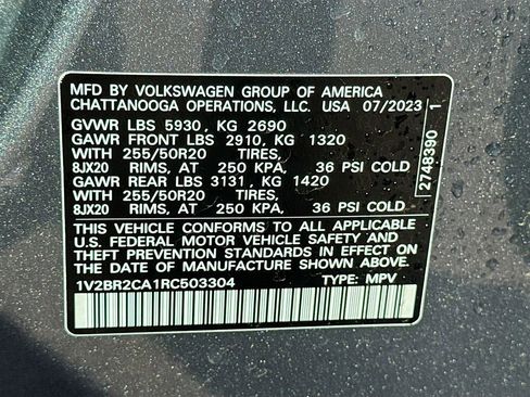 Used 2024 Volkswagen Atlas SEL AWD/4WD image 34
