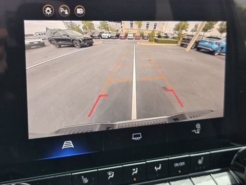 Certified 2026 Chevrolet Colorado LT RWD image 19