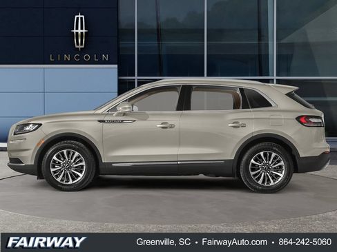 Used 2022 Lincoln Nautilus Reserve w/ Equipment Group 202A AWD/4WD image 3