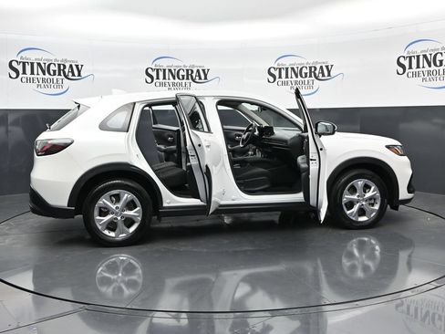 Used 2025 Honda HR-V LX image 36