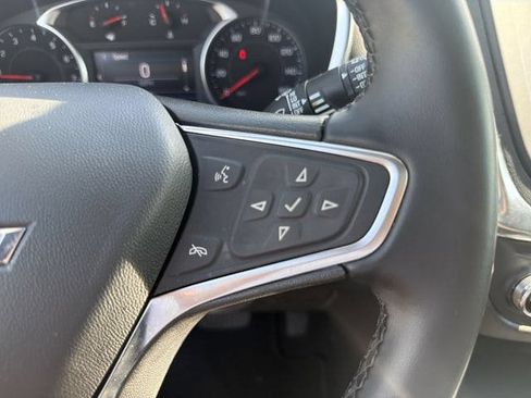 Used 2024 Chevrolet Equinox LT FWD image 25