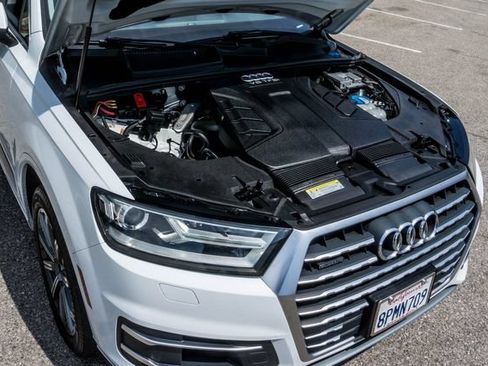 Used 2017 Audi Q7 3.0T Premium AWD/4WD image 5