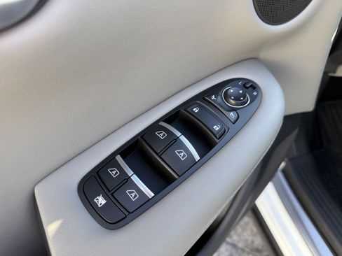 Certified 2025 INFINITI QX50 Luxe image 11