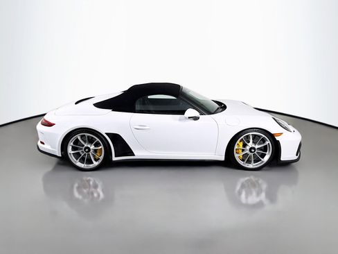 Certified 2019 Porsche 911 Speedster RWD image 8