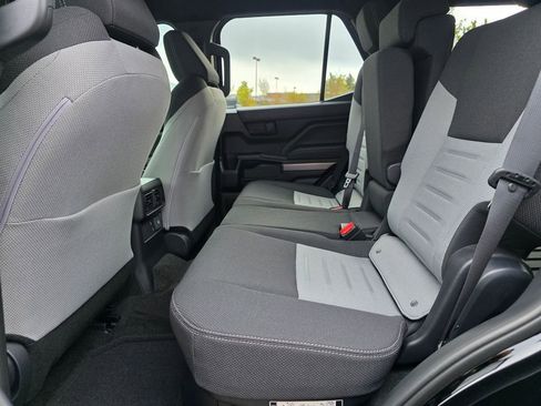 Used 2025 Toyota 4Runner TRD Off-Road image 27