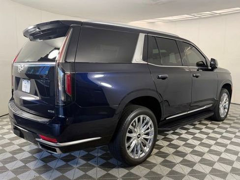 Used 2023 Cadillac Escalade Premium Luxury AWD/4WD image 8