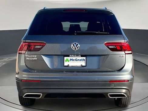 Used 2018 Volkswagen Tiguan S image 6