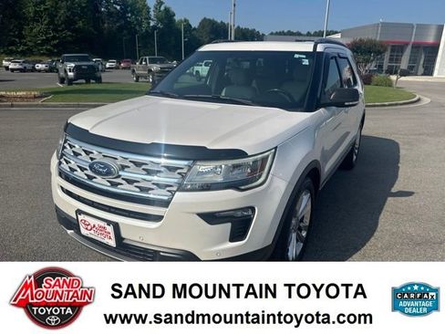 Used 2019 Ford Explorer XLT w/ Equipment Group 202A FWD image 7