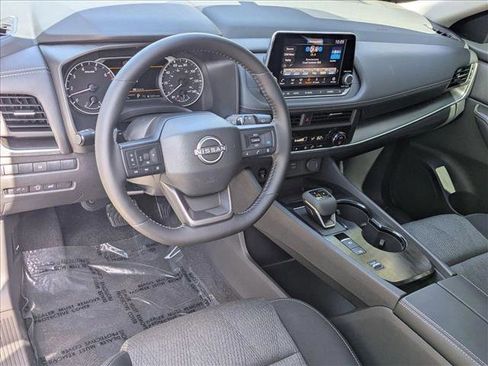 Used 2026 Nissan Rogue SV FWD image 10