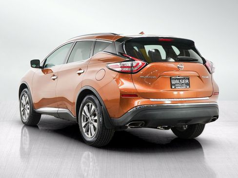 Used 2016 Nissan Murano SV AWD/4WD image 3