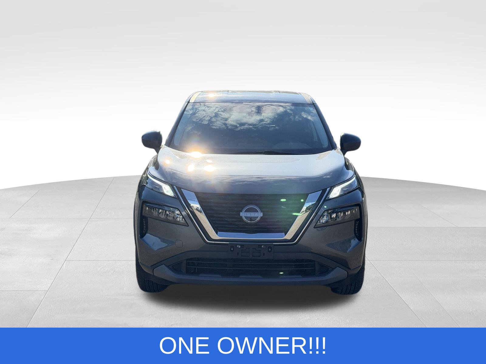 Used 2023 Nissan Rogue S AWD/4WD image 12