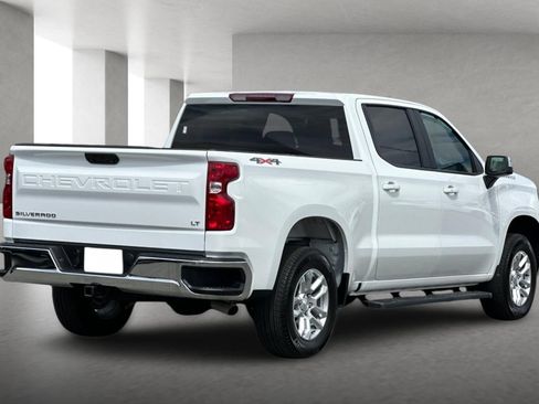 Used 2025 Chevrolet Silverado 1500 LT AWD/4WD image 4