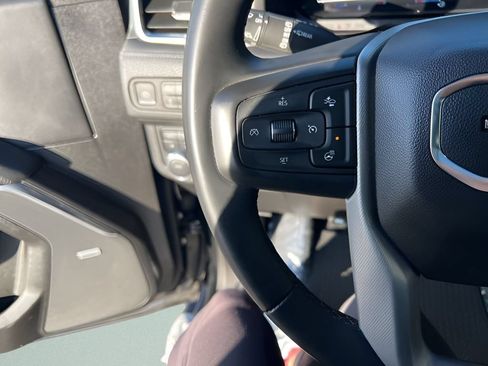 Used 2024 GMC Yukon XL Denali AWD/4WD image 18