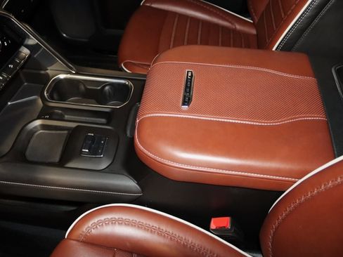 Used 2024 GMC Sierra 3500 Denali Ultimate image 56